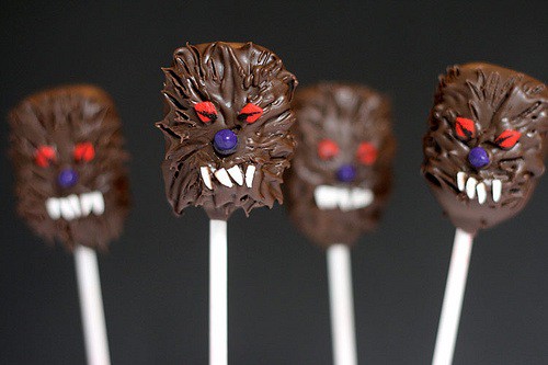 15 Spookalicious Halloween Cake Pops