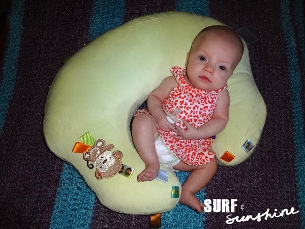 mombo deluxe nursing pillow
