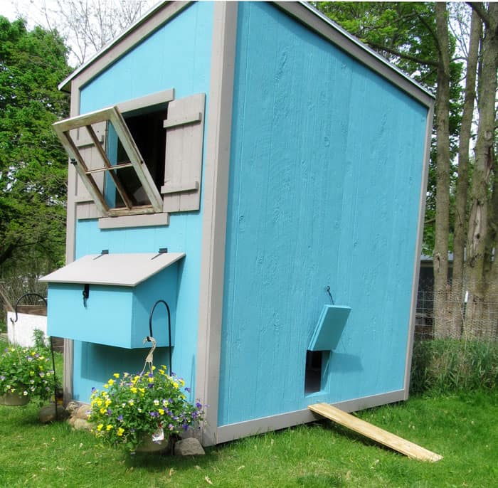 17 Amazing Free DIY Chicken Coop Plans to Download