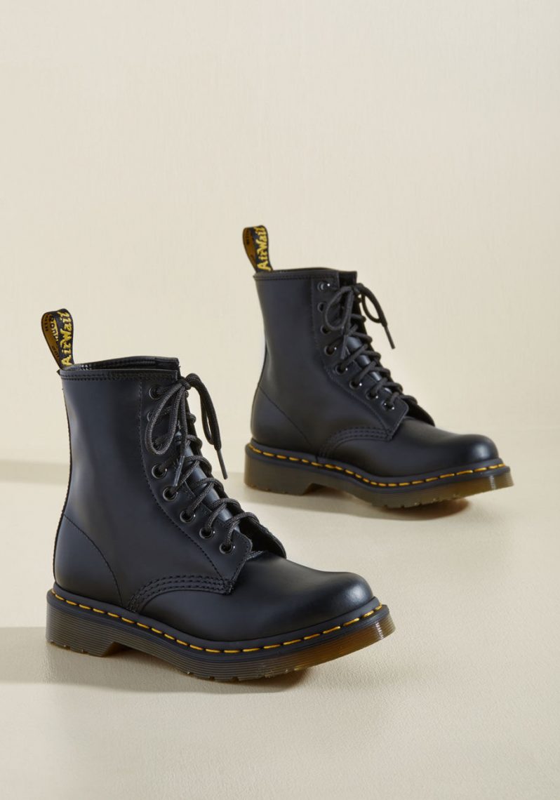 15 Trendy Boots You Need To Rock The Fall Season