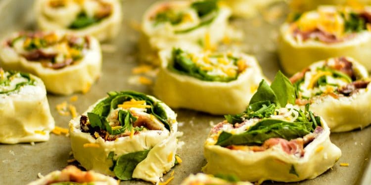 Bacon and Spinach Pinwheels Recipe
