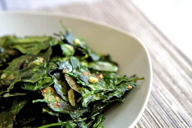 baked garlic spinach chips 4