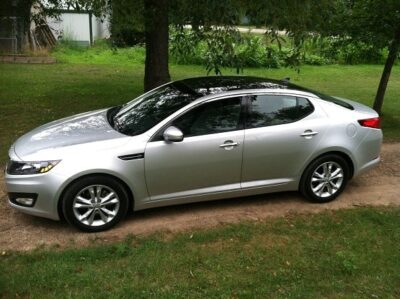 2012 Kia Optima Review: Midsize Luxury With a Middle Income Price