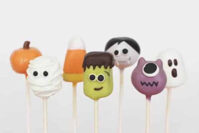 15 Spookalicious Halloween Cake Pops