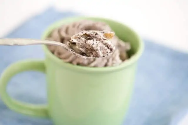 10 Microwave Mug Cookie and Cake Recipes
