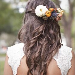 10 Beautiful Wedding Hairstyles with Flowers
