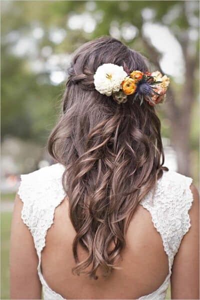 wedding hairstyles with flowers 10 Beautiful Wedding Hairstyles with Flowers