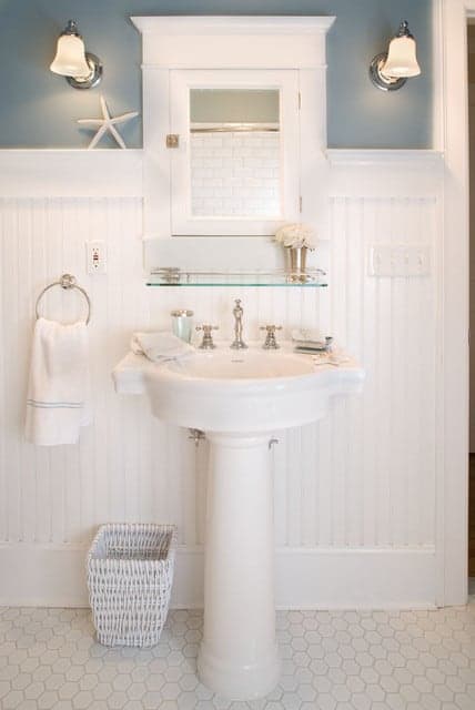 Gorgeous Beach Cottage Bathroom Inspiration