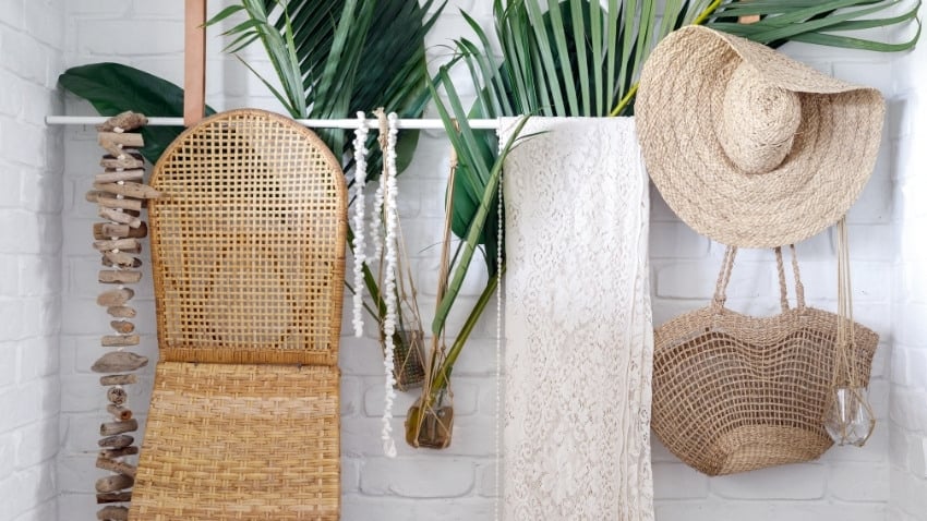 10 Beach Cottage Coastal Living Room Ideas beach cottage decor