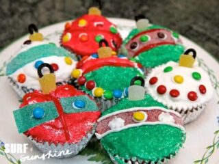 Easy Christmas Ornament Cupcake Recipe