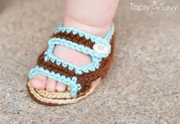 DIY Crochet Baby Shoes