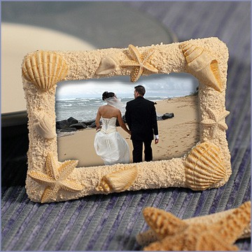 10 Fun and Functional Beach Wedding Favors Beach Wedding Favors