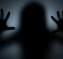 Knott’s Scary Farm: Scream Your Way Thru 160 Acres of Halloween Horror