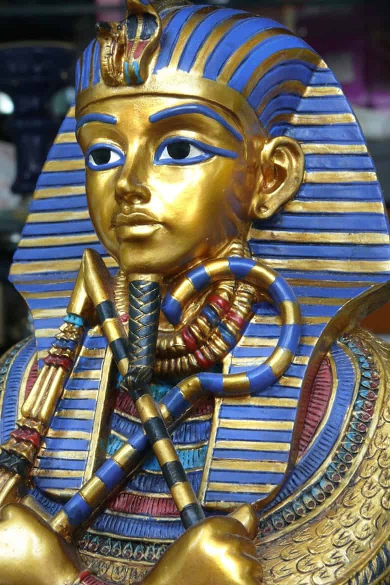 Bringing Back Mr. Peabody and Sherman king tut