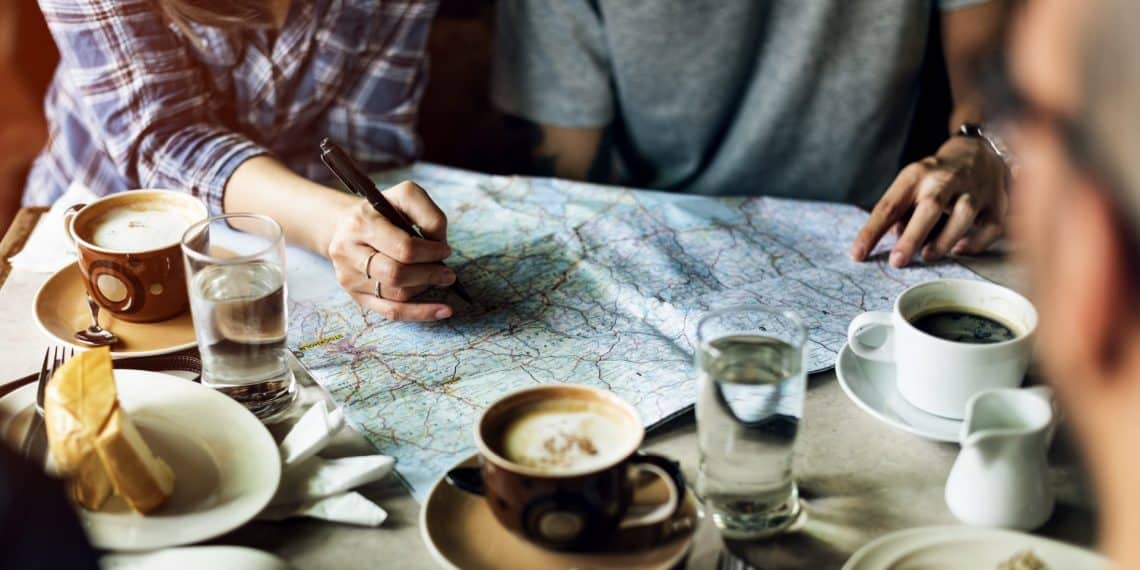 group of people drinking coffee concept PEJWDRL