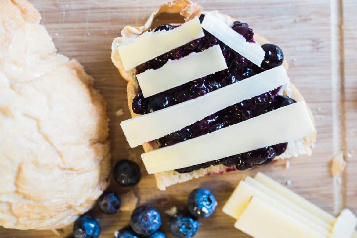 Grilled Cheese With Blueberries Sandwich Recipe-3