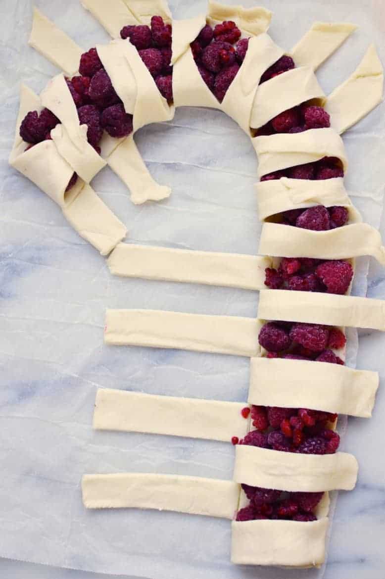 candy cane puff pastry recipe