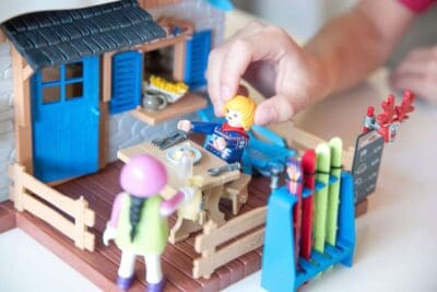 playmobil ski lodge