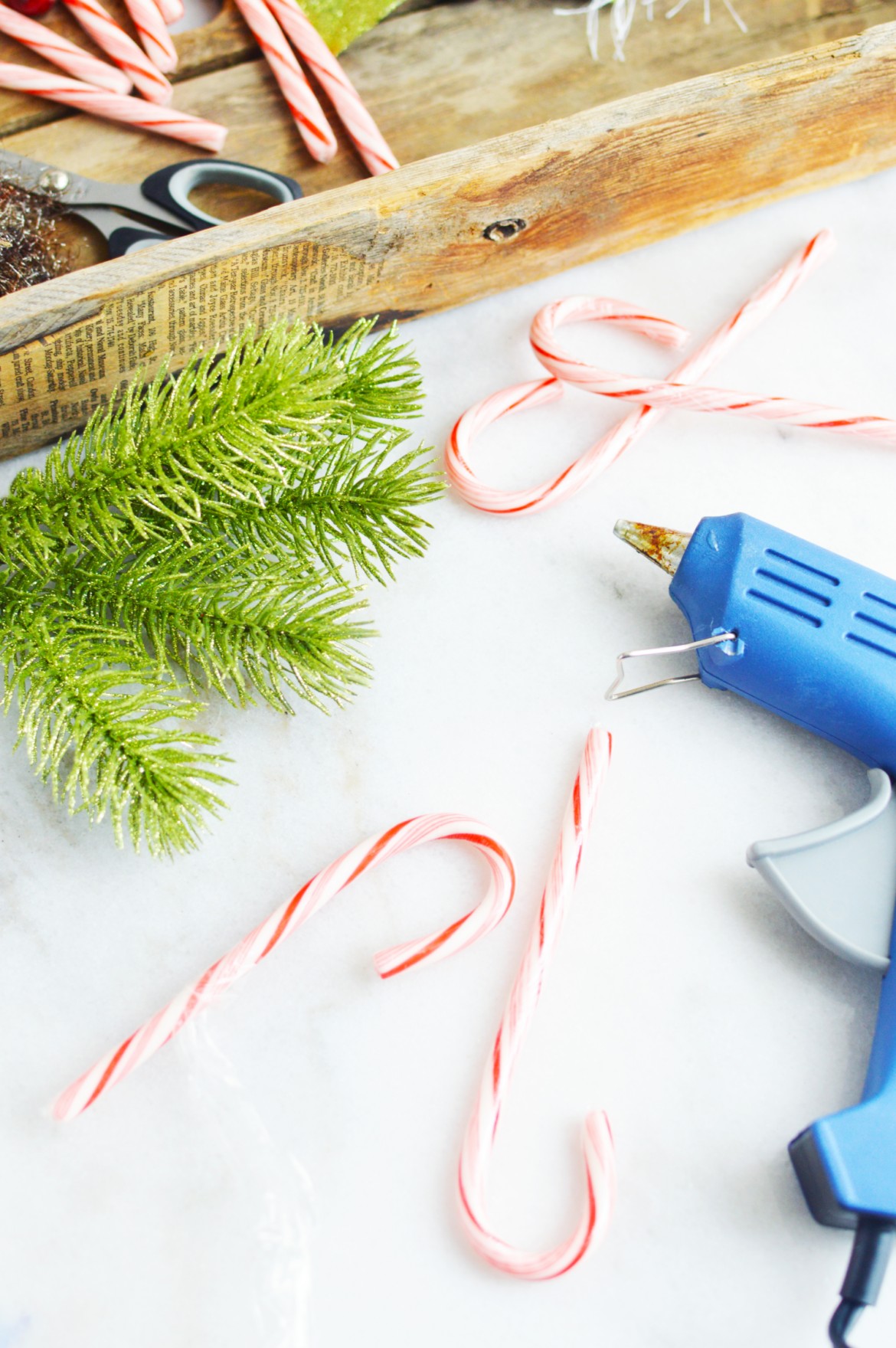 Holiday DIY How To Candy Cane Place Card Holders