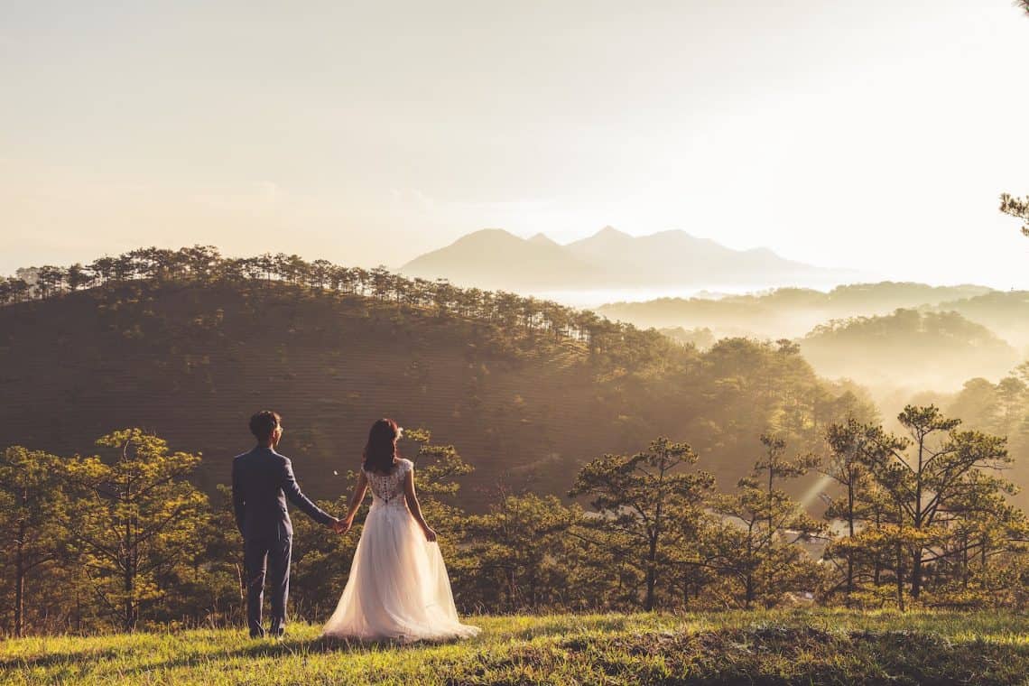 destination wedding tips