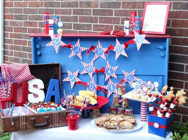 Easy Fourth of July DIY Decorations and Recipe Ideas Fourth of July BBQ Party idea