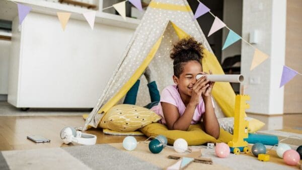 pretend play -  - 4 Ways to Encourage Imaginative Play