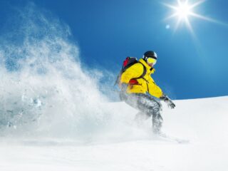 is snowboarding like skateboarding
