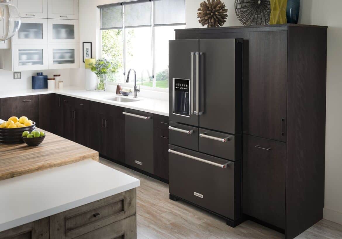 5 Kitchen Design Inspirations for New Black Stainless 5 Kitchen Design Inspirations for New Black Stainless