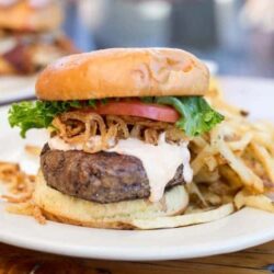 Poe’s Tavern: The Best Burger Joint in Jacksonville