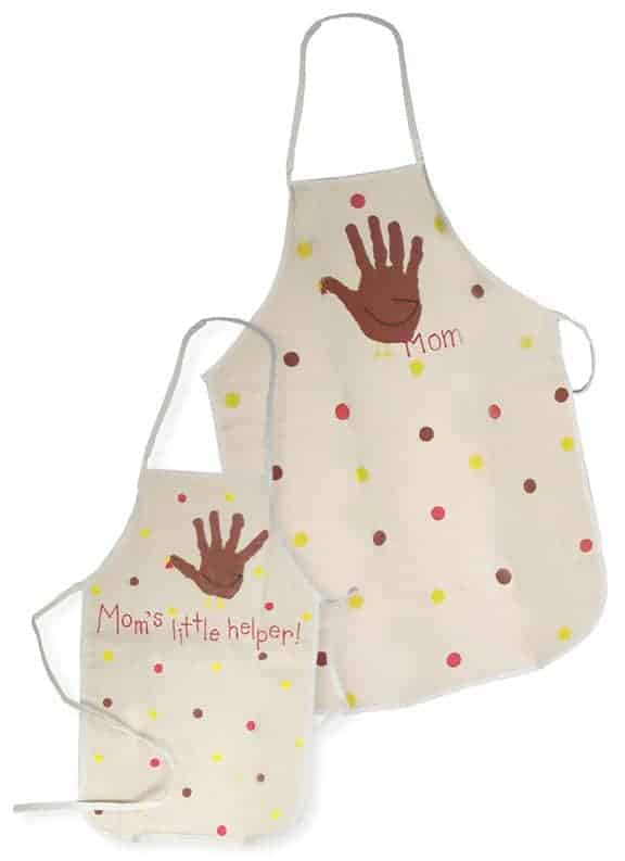 Thanksgiving Aprons for Mom and Child