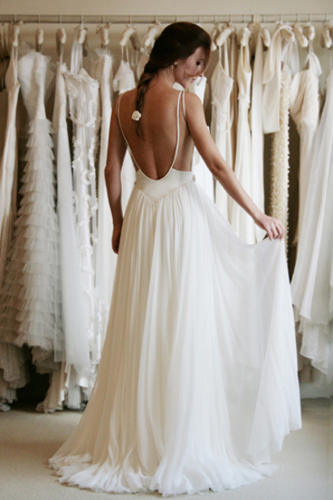 backless wedding dress