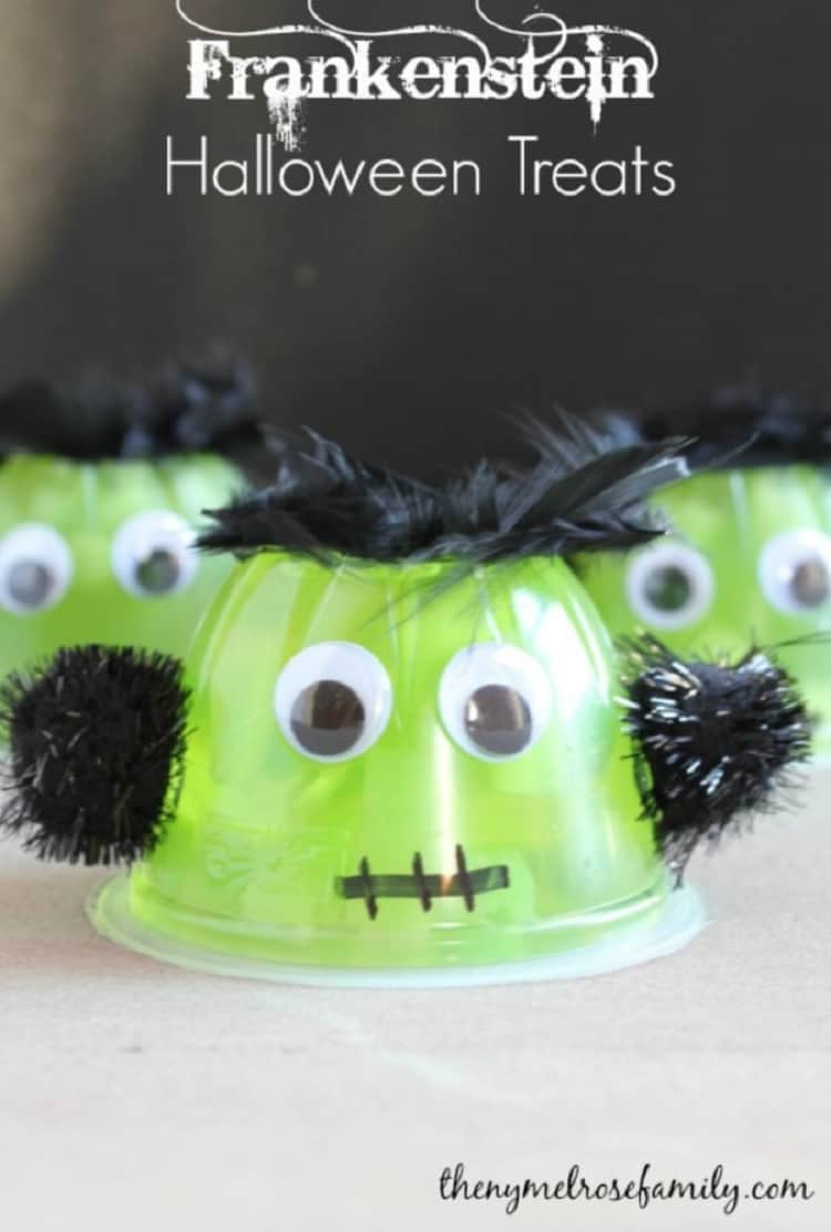 31 Ridiculously Awesome Halloween Desserts Anyone Can Make frankenstein jello